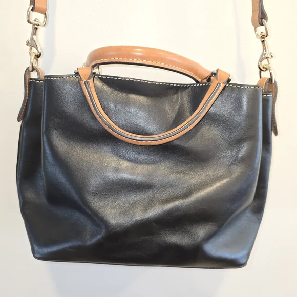 Dooney & Bourke Black Leather Shoulder Bag Preloved In Great Condition - Picture 4 of 11
